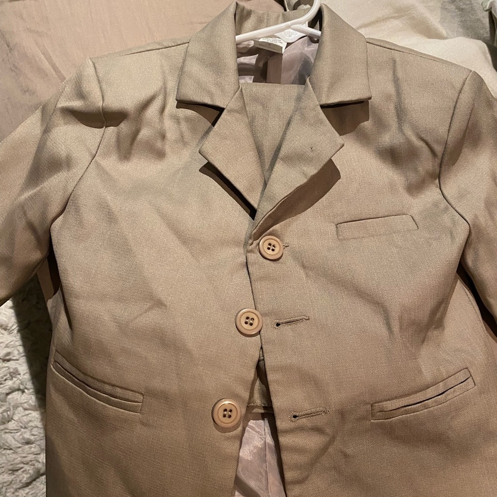 Toddler suit - 3t - tan